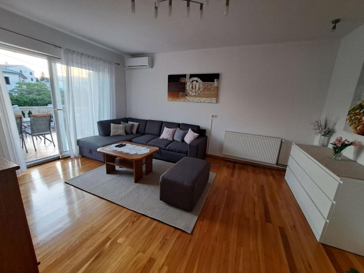 Apartment Nina Новий Винодольський Екстер'єр фото